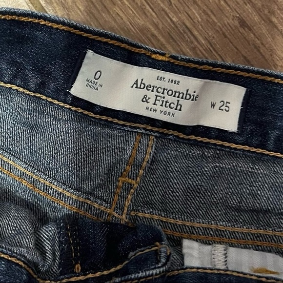 Abercrombie & Fitch Jean Shorts - Picture 3 of 3